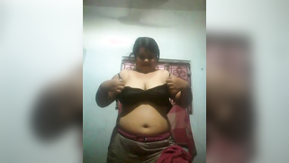 Curvy Indian housewife with big tits performs striptease on camera | XXX Video on AllSex.XXX