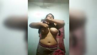 Curvy Indian housewife with big tits performs striptease on camera | XXX Video on AllSex.XXX