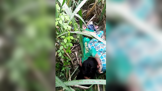 Voyeur spies on young Desi couple who fools around on a grass field | XXX Video on AllSex.XXX