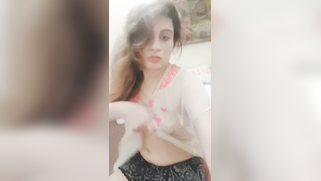 Nice Indian sex video of attractive beauty flashing her perky tits | XXX Video on AllSex.XXX