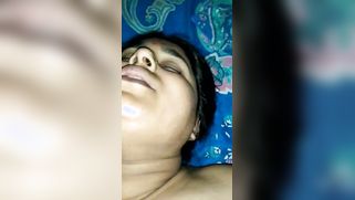 Quick indian sex begins with guy shoving hard prick into wife's bush