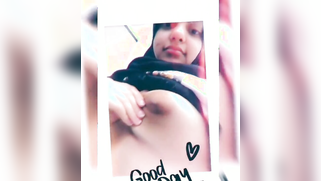 Desi cutie in hijab finds courage to show perky boobs on the cam | XXX Video on AllSex.XXX