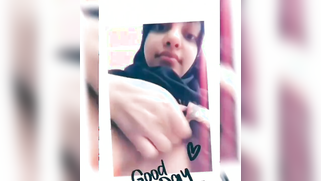 Desi cutie in hijab finds courage to show perky boobs on the cam | XXX Video on AllSex.XXX