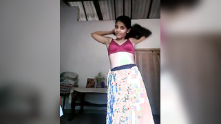 Svelte Indian girl shows tits and pussy during nude selfie video | XXX Video on AllSex.XXX