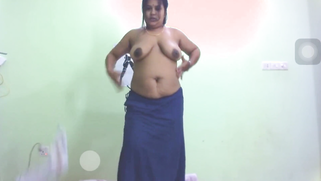 Stacked Indian MILF rubs her juicy tits and wet pussy in front of cam | XXX Video on AllSex.XXX