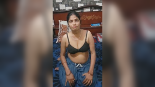 Mature Desi woman undresses being ready for hot indian sex at home | XXX Video on AllSex.XXX