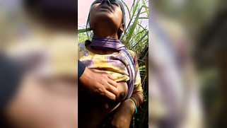 Outdoor indian sex video of Desi teen flashing her natural boobs | XXX Video on AllSex.XXX