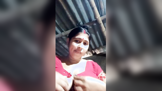 Naughty Desi beauty shakes her big XXX melons in front of camera | XXX Video on AllSex.XXX