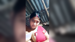 Naughty Desi beauty shakes her big XXX melons in front of camera