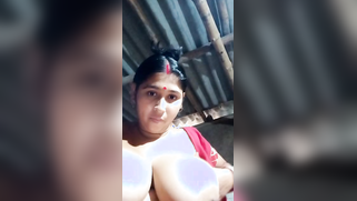 Naughty Desi beauty shakes her big XXX melons in front of camera | XXX Video on AllSex.XXX