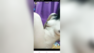 Indian teen showing her curves during XXX videochat with boyfriend