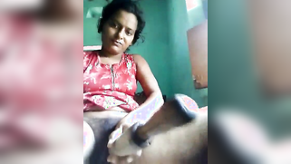 Creative Indian housewife masturbates pussy with a rolling pin | XXX Video on AllSex.XXX