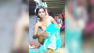 Young Indian girl shows how her XXX tunnel looks like outdoors | XXX Video on AllSex.XXX