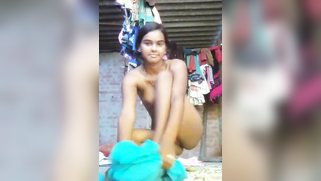 Young Indian girl shows how her XXX tunnel looks like outdoors | XXX Video on AllSex.XXX
