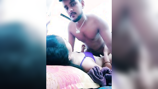 Handsome Indian guy records on cam how he fucks GF's XXX twat on bed | XXX Video on AllSex.XXX