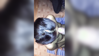 Indian sex culminates with fantastic XXX cumshot on face of Desi gal