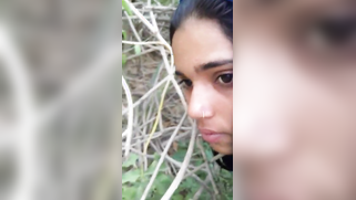 Skilled Indian boy nails obedient GF outdoors in XXX doggystyle