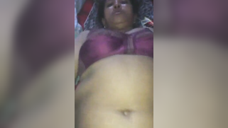 Chubby Indian MILF spreads legs and gets drilled in XXX missionary | XXX Video on AllSex.XXX