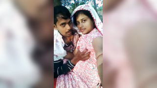 Horny Desi guy passionately makes out with GF in outdoor XXX clip