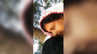 Horny Desi guy passionately makes out with GF in outdoor XXX clip | XXX Video on AllSex.XXX