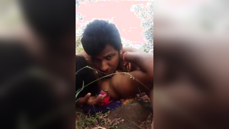 Outdoor XXX video where lover fucks the married Desi in missionary