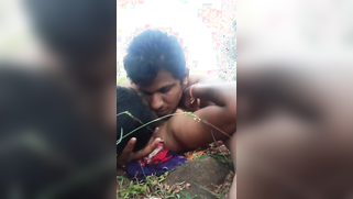 Outdoor XXX video where lover fucks the married Desi in missionary | XXX Video on AllSex.XXX