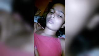 Amateur cameraman convinces the Desi girlfriend reveal XXX parts | XXX Video on AllSex.XXX