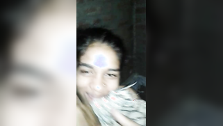 Persistent cameraguy manages to see Indian girl's small XXX bumps | XXX Video on AllSex.XXX