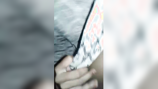 Persistent cameraguy manages to see Indian girl's small XXX bumps | XXX Video on AllSex.XXX