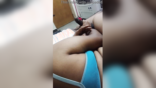 Woman becomes horny and starts stroking hubby's Indian XXX pepperoni | XXX Video on AllSex.XXX