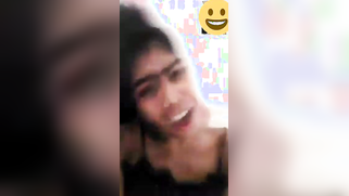 Stranger convinces the attractive Indian girl show XXX parts | XXX Video on AllSex.XXX