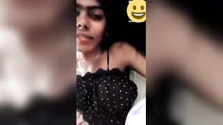 Stranger convinces the attractive Indian girl show XXX parts | XXX Video on AllSex.XXX