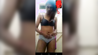 Webcam girl hopes to be tipped by a strange Indian guy for XXX sesh | XXX Video on AllSex.XXX