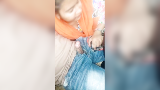 Driver agrees to give the Indian a ride in exchange for XXX blowing | XXX Video on AllSex.XXX