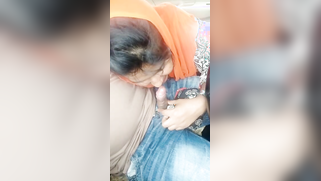 Driver agrees to give the Indian a ride in exchange for XXX blowing | XXX Video on AllSex.XXX