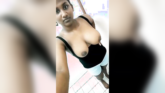Nice tits hide under Indian's black top and she shows them in XXX video | XXX Video on AllSex.XXX
