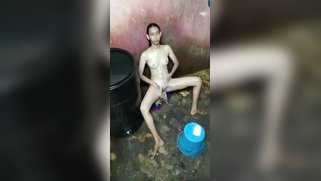 Skinny Indian girl takes a bath and films the amateur XXX video | XXX Video on AllSex.XXX