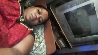 Desi camgirl masturbates XXX hollow thinking about Indian sex | XXX Video on AllSex.XXX