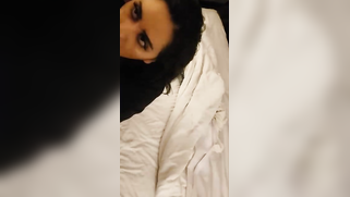 Good XXX blowing by the Desi bitch with fake eyelashes and red lips | XXX Video on AllSex.XXX