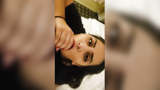 Good XXX blowing by the Desi bitch with fake eyelashes and red lips