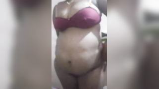 Paunchy Desi landlady has pierced XXX hole that she shows to the stud | XXX Video on AllSex.XXX