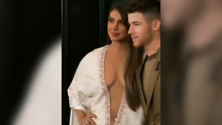Paparazzi take pictures of Priyanka Chopra wearing XXX cleavage | XXX Video on AllSex.XXX