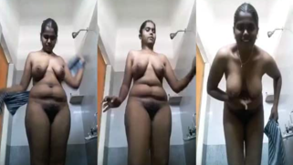 Desi possessor of XXX-shaped melons looks very sexy in the bathroom | XXX Video on AllSex.XXX