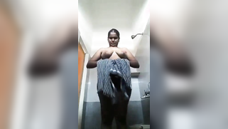 Desi possessor of XXX-shaped melons looks very sexy in the bathroom | XXX Video on AllSex.XXX