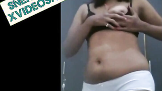 Shameless Indian MILF slowly strips and flashes boobs in XXX video | XXX Video on AllSex.XXX