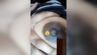 Impudent Desi babe permits XXX fans to see hard dark nipples close-up | XXX Video on AllSex.XXX