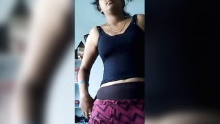 Desi colleen bought camera to show how she fingers herself in XXX show