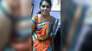 Young Indian woman pulls sari up a bit and shows cunt in XXX video | XXX Video on AllSex.XXX