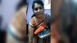 Young Indian woman pulls sari up a bit and shows cunt in XXX video | XXX Video on AllSex.XXX