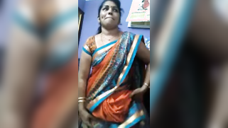 Young Indian woman pulls sari up a bit and shows cunt in XXX video | XXX Video on AllSex.XXX